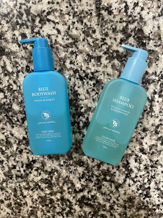 TS 블루에디션(샴푸200ml+바디워시200ml SET) — 5점을 준 리뷰어가 2023년 7월 올린 사용 사진
