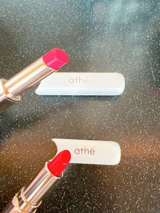 ATHE AUTHENTIC AIRY LIP BALM / 비건립밤 / 어센틱립밤 / 에어리립밤 (수정 요청) — 4.5점을 준 리뷰어가 2022년 8월 올린 사용 사진