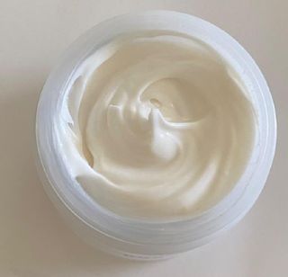 비엔디 2나우[ENG]BnD Body Whitening Underarm Cream — 5점을 준 리뷰어가 2025년 1월 올린 사용 사진