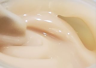 VELY VELY Artemisia Return Cream — 5점을 준 리뷰어가 2021년 4월 올린 사용 사진