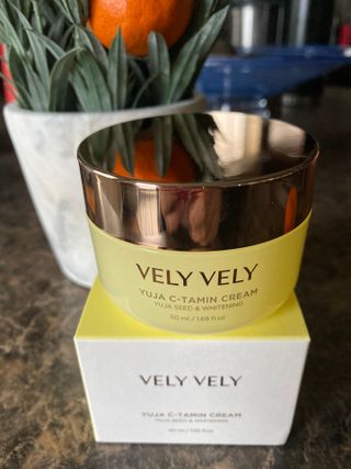 VELY VELY Yuja C-tamin Cream — 5점을 준 리뷰어가 2021년 4월 올린 사용 사진