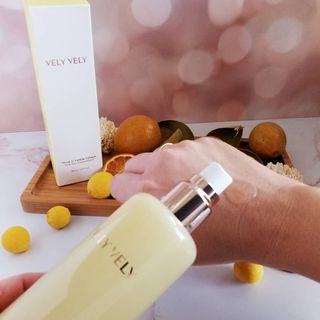 VELY VELY Yuja C-Tamin Toner — 5점을 준 리뷰어가 2021년 3월 올린 사용 사진
