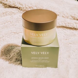 VELY VELY Artemisia Return Cream — 5점을 준 리뷰어가 2021년 4월 올린 사용 사진