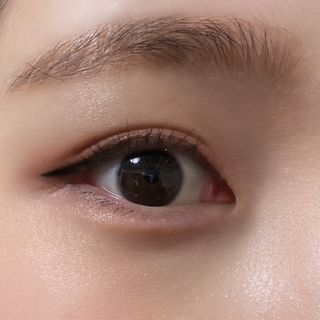 씨스터앤 시스터언 워터프루프 연필 아이라이너 — 5점을 준 리뷰어가 2022년 1월 올린 사용 사진