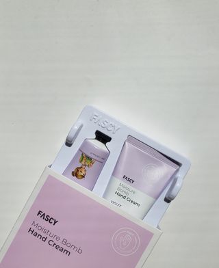 파시 FASCY 高保湿ハンドクリーム40ml+80ml セット — 4점을 준 리뷰어가 2021년 9월 올린 사용 사진