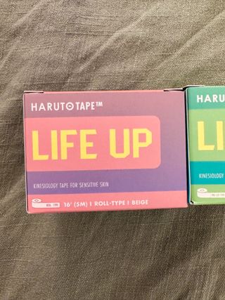 HARUTO [앰배서더] 하루토 라이프 UP 엑스트라 센서티브 키네시올로지 테이프 — 5점을 준 리뷰어가 2023년 6월 올린 사용 사진