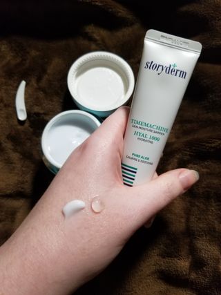 [스토리덤] 타임머신 하이알 1000 30ml + 쉐이프 메모리 리페어 크림 50ml — 5점을 준 리뷰어가 2023년 8월 올린 사용 사진