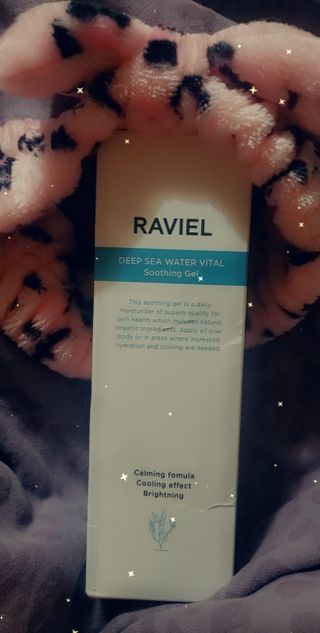 라비엘 RAVIEL 딥 씨 워터 퓨어 바이탈 수딩 젤 5.1 fl oz (150ml) 페이스 &amp; 바디, 쿨링 효과 — 4.5점을 준 리뷰어가 2022년 9월 올린 사용 사진