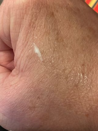 오바코 ovaco eye wrinkle smooth out serum — 5점을 준 리뷰어가 2022년 1월 올린 사용 사진
