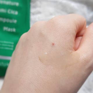 코드네이처 비아미 시카 더블 앰플 과 마스크[5장] — 5점을 준 리뷰어가 2021년 10월 올린 사용 사진