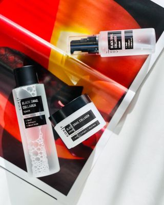 Black Snail Collagen Trio Set [Toner, Serum and Cream] — 3.5점을 준 리뷰어가 2021년 8월 올린 사용 사진