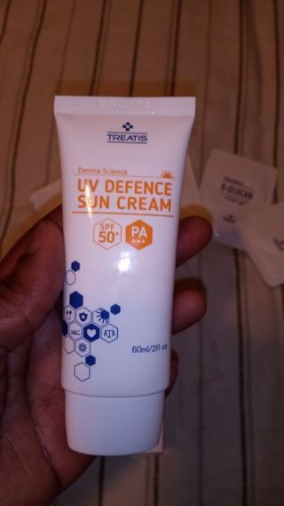 트리티스 US [TREATIS] UV Defence Sun Cream PA+++ / SPF50+ — 5점을 준 리뷰어가 2021년 2월 올린 사용 사진
