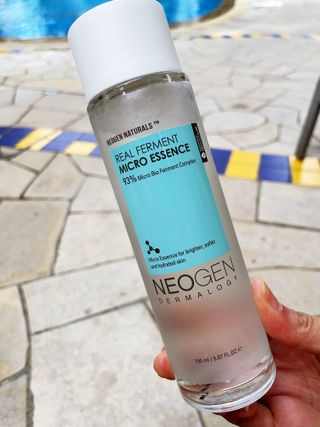 네오젠 더마로지 리얼퍼먼트 마이크로 세트 (토너 150ml, 에센스 150ml, 세럼 30ml, 미스트 115ml) — 4점을 준 리뷰어가 2022년 8월 올린 사용 사진