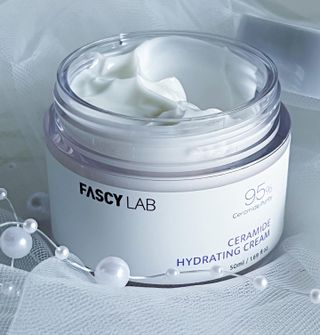 파시랩 USA_[FASCY LAB] 세라마이드 하이드레이팅 크림 — 5점을 준 리뷰어가 2022년 1월 올린 사용 사진