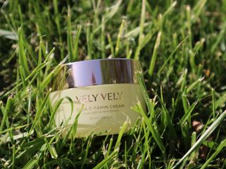 VELY VELY Yuja C-tamin Cream — 5점을 준 리뷰어가 2021년 5월 올린 사용 사진