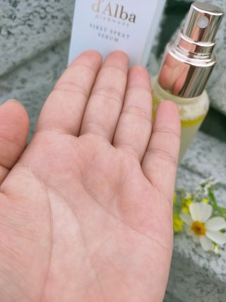 화이트 트러플 퍼스트 스프레이 세럼 — 2.5점을 준 리뷰어가 2022년 3월 올린 사용 사진
