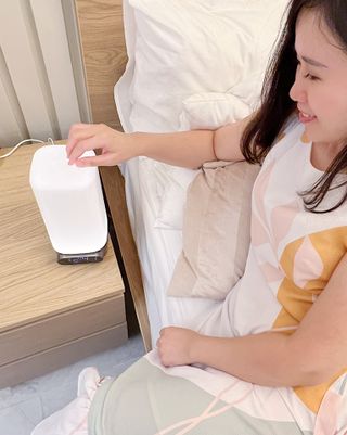스마트조명소화기 블럭(VLCOK) 스마트조명소화기 블럭VLOCK 디지털시계 조명수유등/무드등화재감지 및 알람 투척식소화기 탑재 — 5점을 준 리뷰어가 2022년 3월 올린 사용 사진