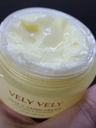VELY VELY Yuja C-tamin Cream — 5점을 준 리뷰어가 2021년 4월 올린 사용 사진