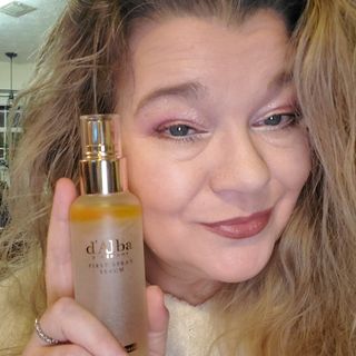 화이트 트러플 퍼스트 스프레이 세럼 — 5점을 준 리뷰어가 2021년 2월 올린 사용 사진