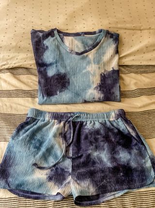 noflik Tie Dye Short Set-여성용 타이 다이 라운지 세트 — 3.5점을 준 리뷰어가 2021년 7월 올린 사용 사진