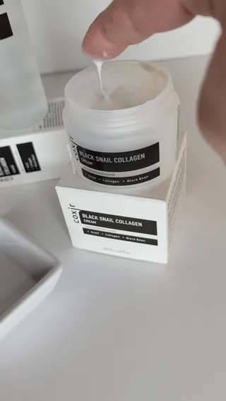 Black Snail Collagen Trio Set [Toner, Serum and Cream] — 4점을 준 리뷰어가 2021년 9월 올린 사용 사진