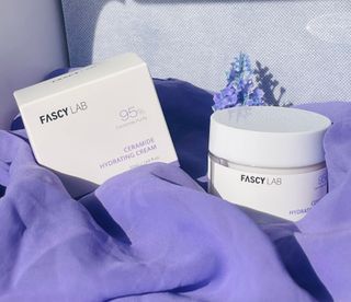 파시랩 USA_[FASCY LAB] 세라마이드 하이드레이팅 크림 — 5점을 준 리뷰어가 2022년 1월 올린 사용 사진