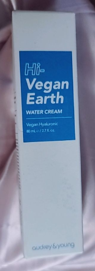 오드리앤영 하이 비건 얼스 워터 크림 80g — 5점을 준 리뷰어가 2021년 8월 올린 사용 사진