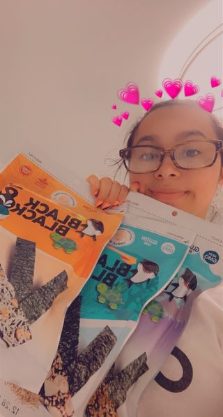 UNCLE NICK 한국 슈퍼 스낵 블랙 &amp; 블랙 김 스낵 — 5점을 준 리뷰어가 2021년 10월 올린 사용 사진