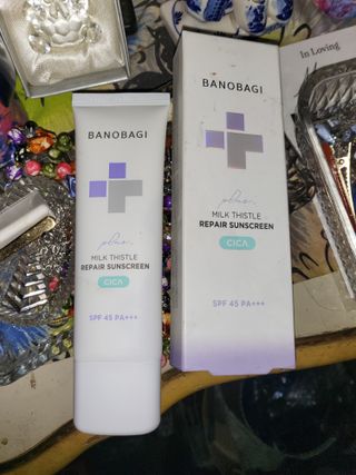 바노바기 코스메틱 바노바기 밀크씨슬 리페어 시카 선스크린 플러스 50ml — 5점을 준 리뷰어가 2023년 9월 올린 사용 사진