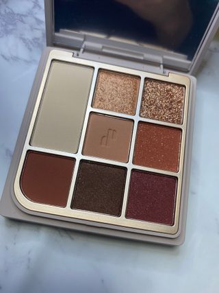 하트퍼센트 Heart Percent Dote on Mood Eye Palette VERMILION FACET — 4.5점을 준 리뷰어가 2021년 11월 올린 사용 사진