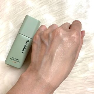 지베르니 밀착 커버 파운데이션 30ml + 밀착 커버 쿠션 본 제품 — 5점을 준 리뷰어가 2023년 9월 올린 사용 사진