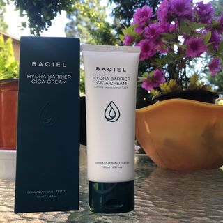 바시엘 BACIEL 바시엘 하이드라 베리어 시카 크림 — 5점을 준 리뷰어가 2021년 5월 올린 사용 사진