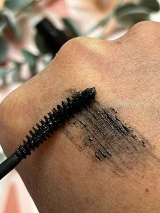 RED COOKIES Beaurer Curl Mascara Black Color Water-proof Smudge-proof Macara — 4점을 준 리뷰어가 2025년 1월 올린 사용 사진