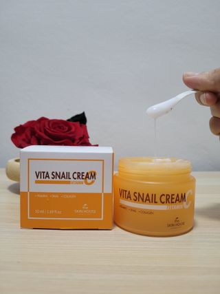 [THE SKIN HOUSE] Vita Snail Cream — 5점을 준 리뷰어가 2022년 11월 올린 사용 사진