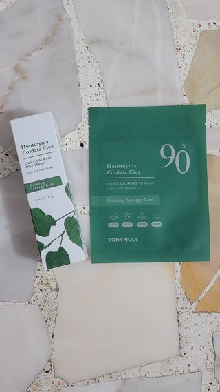 토니모리 어성초시카 퀵 카밍 미스트 세럼 & 어성초시카 퀵 카밍 90 마스크 — 5점을 준 리뷰어가 2022년 8월 올린 사용 사진