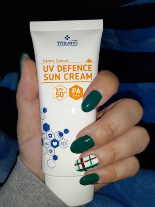 트리티스 US [TREATIS] UV Defence Sun Cream PA+++ / SPF50+ — 5점을 준 리뷰어가 2021년 2월 올린 사용 사진