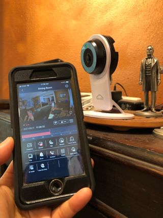 온습도 모니터와 스마트 리모컨이 탑재된 EGLOO cam S4 1080P Wi-Fi 스마트 카메라 — 5점을 준 리뷰어가 2021년 6월 올린 사용 사진