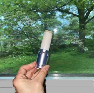 산심 명연수 멀티 스틱 밤 0.38oz 수분 스틱 집중 주름 케어 — 3.5점을 준 리뷰어가 2023년 5월 올린 사용 사진