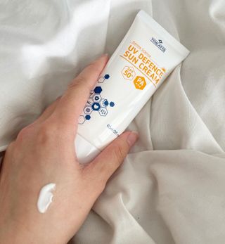 트리티스 US [TREATIS] UV Defence Sun Cream PA+++ / SPF50+ — 5점을 준 리뷰어가 2021년 3월 올린 사용 사진