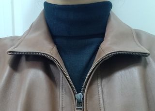 /[HOORISTYLE] 베이직 하프 탑 칼라 넥 디키 남여공용 모의 페이크 터틀넥 — 4.5점을 준 리뷰어가 2021년 11월 올린 사용 사진