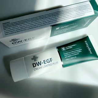이지듀 DW-EGF 크림 리미티드 플러스 1.69 FL.Oz — 4.5점을 준 리뷰어가 2021년 9월 올린 사용 사진