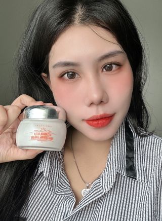 라벨영 비타민 우유미백크림 — 4점을 준 리뷰어가 2023년 10월 올린 사용 사진