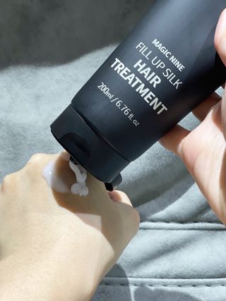 나인레스 매지나인 필 업 실크 트리트먼트 200ml 6.76 fl. 온스 유형에 남겨 — 5점을 준 리뷰어가 2022년 1월 올린 사용 사진