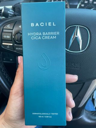 바시엘 BACIEL 바시엘 하이드라 베리어 시카 크림 — 5점을 준 리뷰어가 2021년 4월 올린 사용 사진