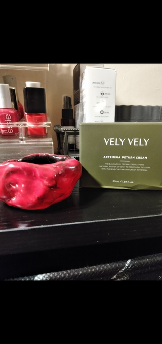VELY VELY Artemisia Return Cream — 4.5점을 준 리뷰어가 2021년 4월 올린 사용 사진