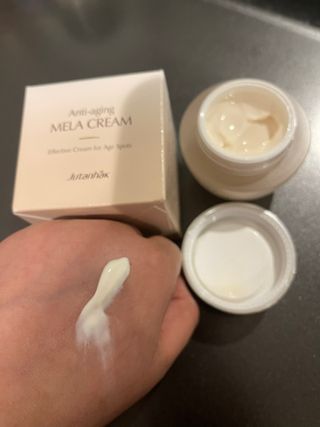 Jutanhak 안티에이징 멜라 크림 50ml / 1.69oz 잡티 &amp; 다크 스팟 케어 하이드레이팅 크림 — 4.5점을 준 리뷰어가 2022년 11월 올린 사용 사진