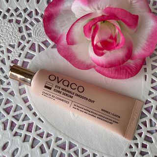 오바코 ovaco eye wrinkle smooth out serum — 5점을 준 리뷰어가 2022년 2월 올린 사용 사진
