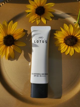 더 퓨어 로터스 제주 식물 선크림 / 제주 연잎 &amp; 동백 미스트 / 순수한 연꽃 어메니티 세트 — 5점을 준 리뷰어가 2022년 7월 올린 사용 사진