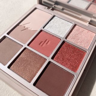 하트퍼센트 Heart Percent Dote on Mood Eye Palette CHERRY-LIKE FACETS — 5점을 준 리뷰어가 2021년 11월 올린 사용 사진