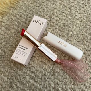 ATHE AUTHENTIC AIRY LIP BALM / 비건립밤 / 어센틱립밤 / 에어리립밤 (수정 요청) — 5점을 준 리뷰어가 2022년 7월 올린 사용 사진